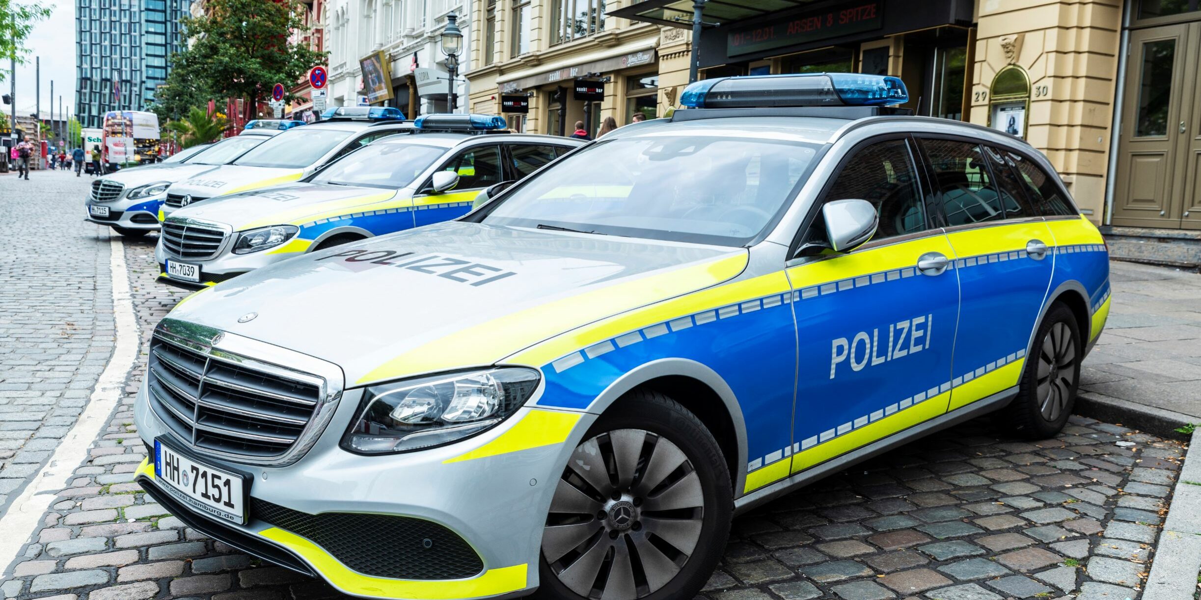 Bild Polizeiauto neu; © iStock.com/J2R